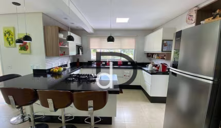 Casa com 3 dormitórios à venda, 277 m² por R$ 1.750.000,00 - Condomínio Delle Stelle - Louveira/SP
