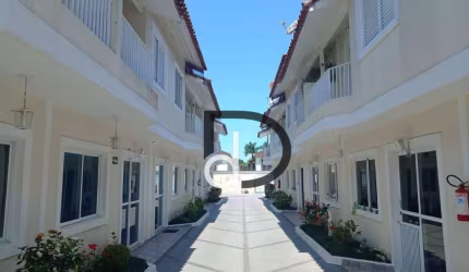 Village com 2 dormitórios à venda, 65 m² por R$ 480.000,00 - Vila Clais - Bertioga/SP