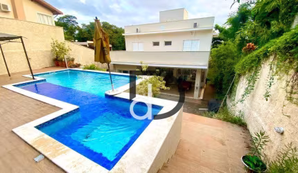 Casa com 4 dormitórios à venda, 341 m² por R$ 2.000.000,00 - Condomínio Marambaia - Vinhedo/SP