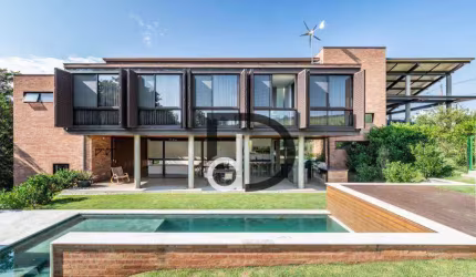 Casa com 5 dormitórios à venda, 300 m² por R$ 3.570.000,00 - Condomínio Villa Lombarda - Valinhos/SP