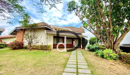 Casa com 3 dormitórios à venda, 411 m² por R$ 1.980.000,00 - Condomínio Marambaia - Vinhedo/SP