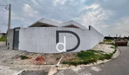 Casa térrea à venda no novo Loteamento Santa Maria. Vinhedo