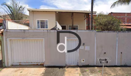 Casa em Valinhos à venda, por R$ 800.000