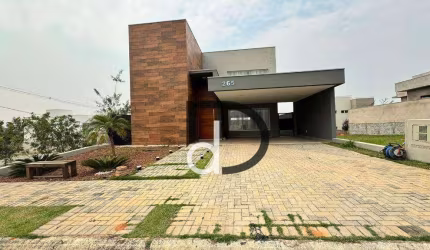 Imperdível! Casa de Esquina com 3 Dormitórios e Vista Incrível para serra do Japi em Condomínio Fechado