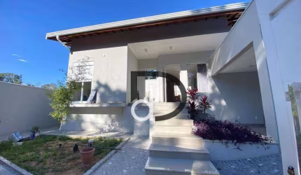 Linda Casa em bolsão