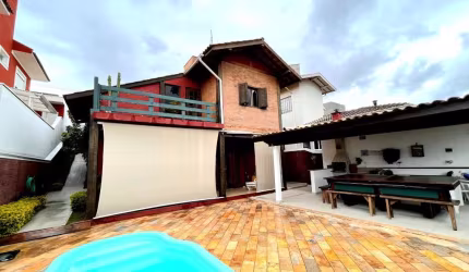Casa com 3 dormitórios à venda, 208 m² por R$ 1.470.000,00 - Condomínio Terras de São Francisco - Vinhedo/SP