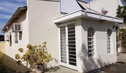 Casa com 2 dormitórios, 200 m² - venda por R$ 440.000,00 ou aluguel por R$ 3.800,00/mês - Vila Planalto - Vinhedo/SP