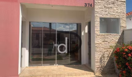 Casa de 118 m2 de área privativa, bem localizada no Centro de Vinhedo/SP
