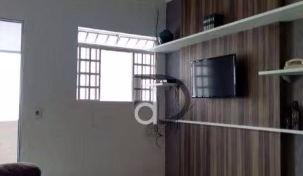 Casa de 100 m2 de área construida, bem localizada na cidade de Vinhedo/SP