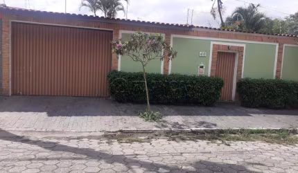 Linda Casa Próxima ao Centro  menos de 3 minutos