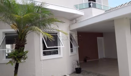 CASA 3 DORMITÓRIOS SENDO 1 SUITE BAIRRO VILLA BRANCA JACAREÍ