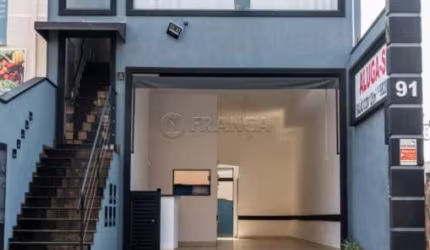 Prédio Comercial no Villa Branca