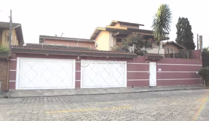 Casa Padrão em Jacareí