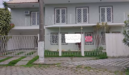 Casa Sobrado em Jacareí