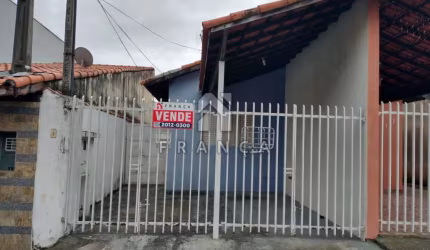 Casa com 2 Dormitórios - Jardim Portal