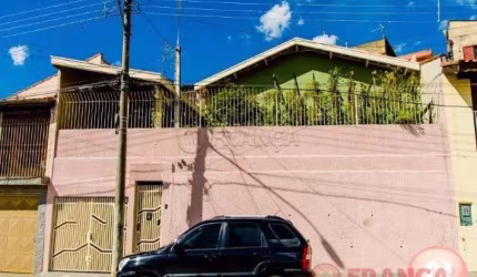 Casa Padrão em Jacareí