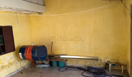 CASA 2 DORMITÓRIOS COM EDICULA BAIRRO JARDIM SÃO LUIZ JACAREÍ