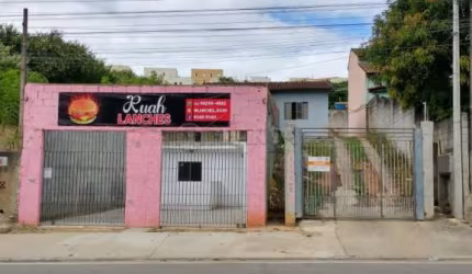 Conjunto Comércio e 3 residências