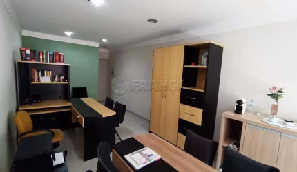 SALA COMERCIAL 32 m² CENTRO DE JACAREÍ