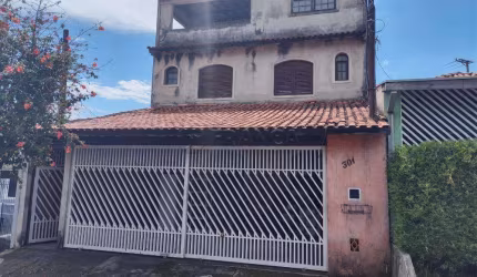 CASA 4 DORMITÓRIOS SENDO 2 SUÍTE - JARDIM DAS INDUSTRIAS - JACAREÍ