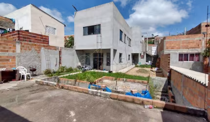 CASA 03 DORMITORIOS SENDO 01 SUITE - JARDIM PARAISO JACAREÍ SP