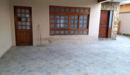 CASA 3 DORMITÓRIOS SENDO 1 SUÍTE BAIRRO TERRAS DE SÃO JOÃO - JACAREÍ