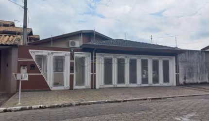 BELÍSSIMA CASA NO  JARDIM SANTA MARIA