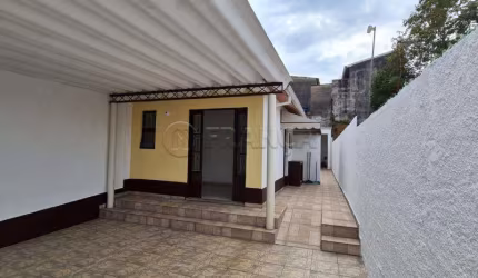 CASA 2 DORMITÓRIOS - BAIRRO PARQUE CALIFÓRNIA