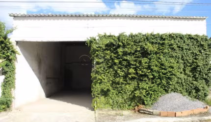 GALPÃO COMERCIAL COM 120m² BAIRRO CIDADE JARDIM - JACAREÍ