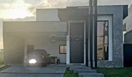 Excelente Casa no Residencial Santa Mônica | 03 Dormitórios - Caçapava