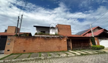 Casa 03 Dormitórios sendo 03 suíte - Jardim Santa Maria Jacareí SP