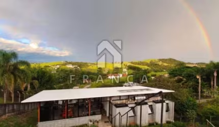 Linda chácara a venda em Igaratá com 240 mts - Porteira fechada