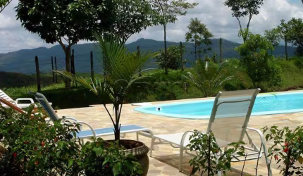 CHACARA COM CASA COM VISTA DEFINITIVA, ALTO DA MONTANHA!