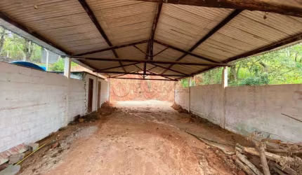 Próximo a represa na toca do leitão excelente terreno de 540 mts com galpão de 140mts