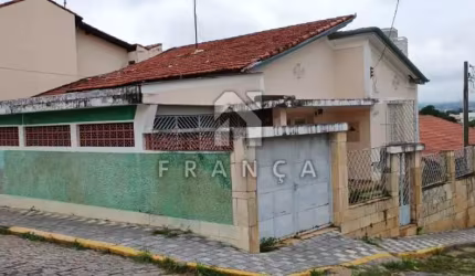 Casa Proximo ao Centro de Jacarei
