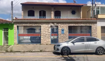 CASA 3 DORMITÓRIOS - PARQUE ITAMARATI