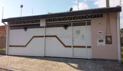 Casa Padrão em Jacareí