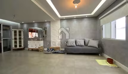 Casa Condomínio em Jacareí