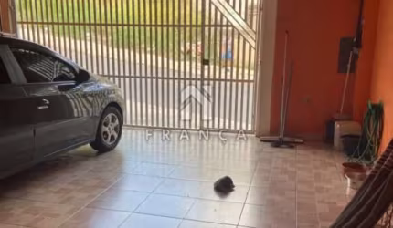 Linda casa com 2 dormitórios no Jardim do Marquês