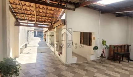 Casa Padrão em Jacareí