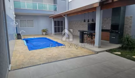 Casa Padrão em Jacareí