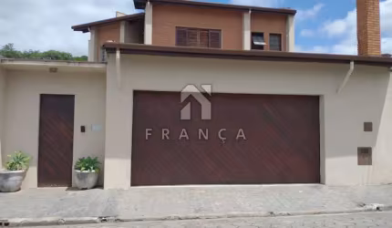 Casa Padrão em Jacareí