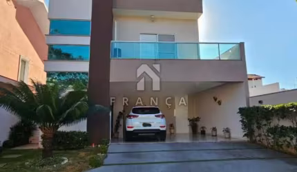 Casa Condomínio em Jacareí