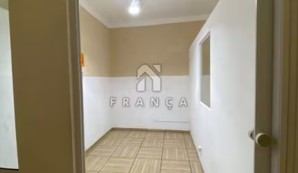 SALA COMERCIAL TÉRREA COM 52 m² CENTRO DE JACAREÍ