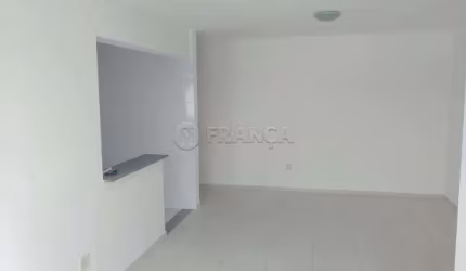 Locação - Apartamento de 03 dormitórios - Edifício Saveiro - Monte Castelo