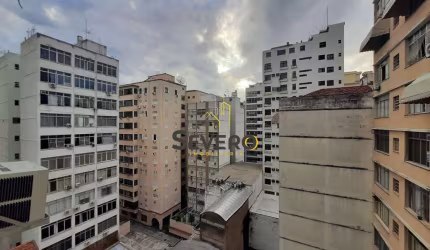 Apartamento amplo de 3 quartos na primeira quadra próximo a Praia de Icaraí