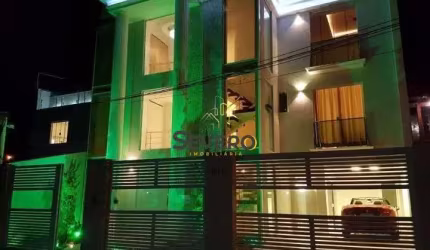 Casa Alto Padrão em Camboinhas