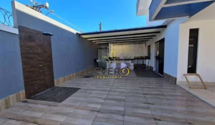 Casa à venda no bairro Piratininga - Niterói/RJ