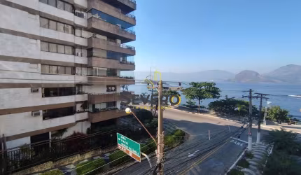 Apartamento alto padrão, ao lado da Praia da Boa Viagem, com 3 Quartos e 1 banheiro à Venda, 125 m²