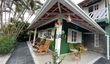 Casa em Condomínio no Sapê